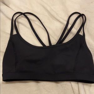 Lululemon size 6 sports bra